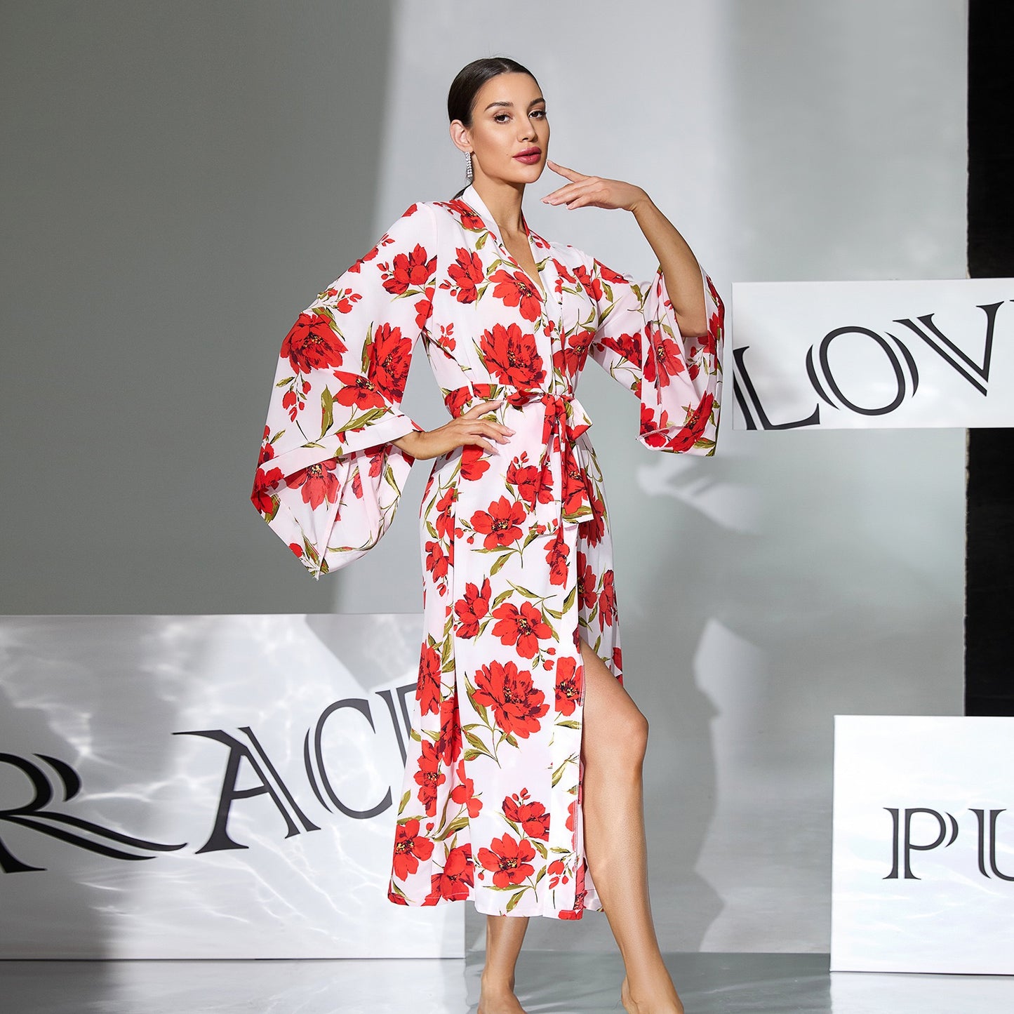 ZAHIR Red Floral Kimono Robe | Private Edit