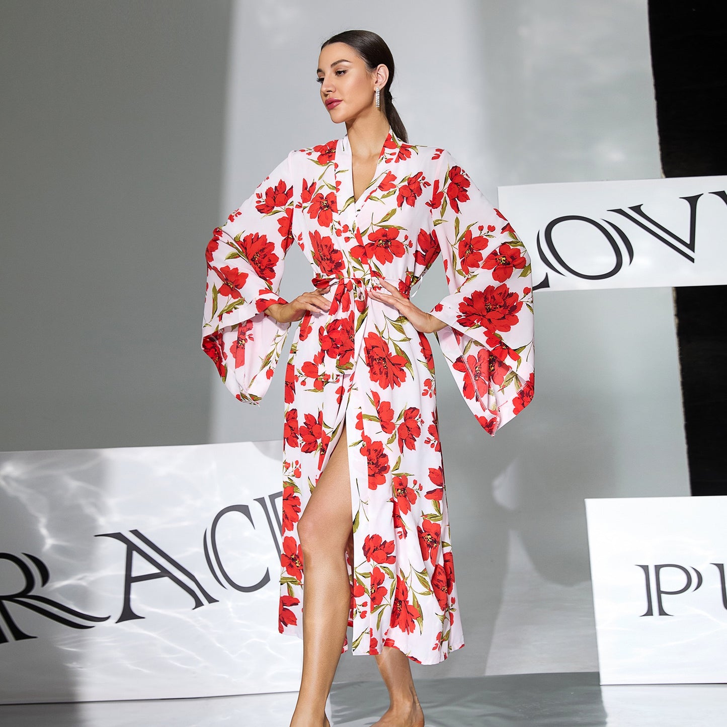 ZAHIR Red Floral Kimono Robe | Private Edit